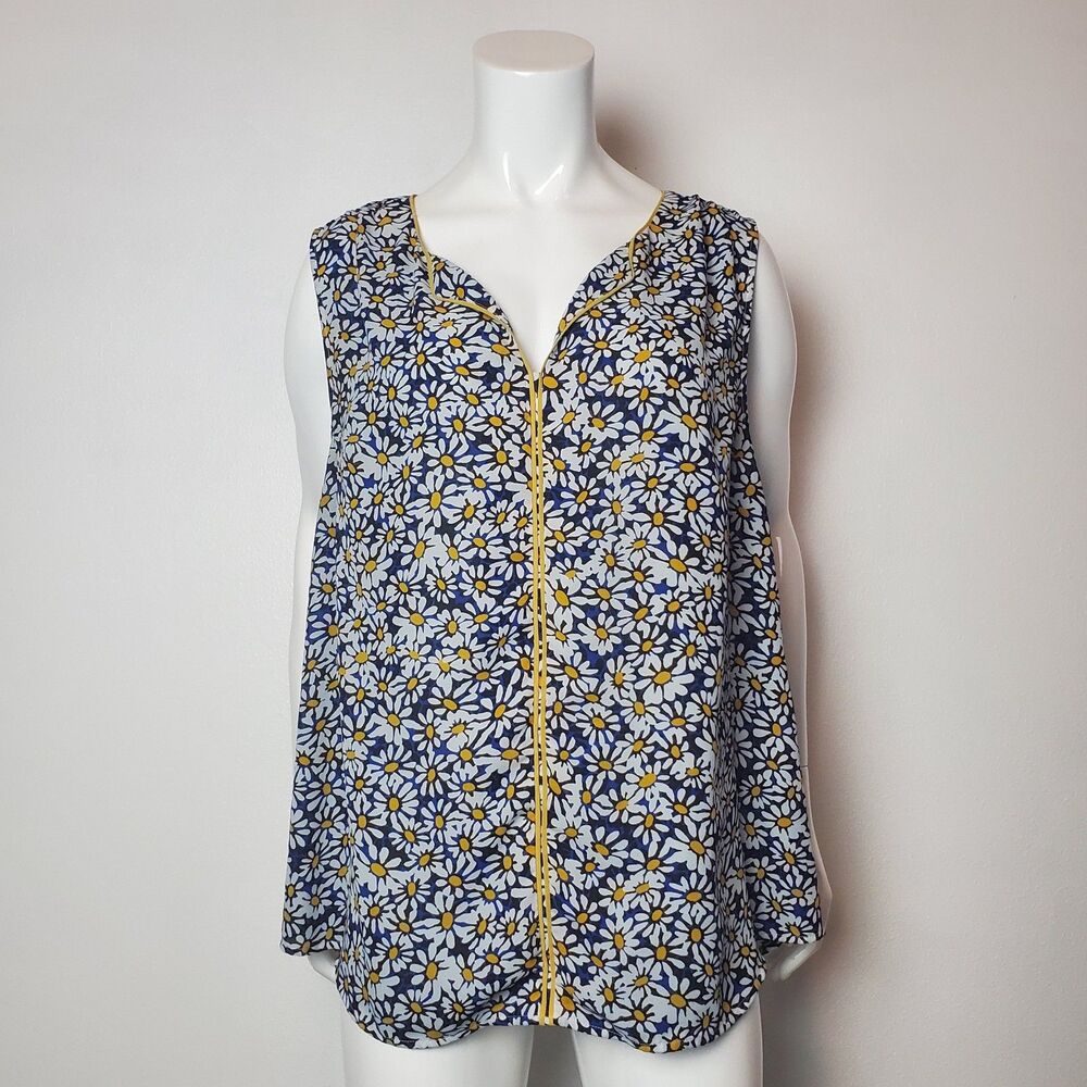 ModCloth Navy Blue Daisy Tank Blouse
